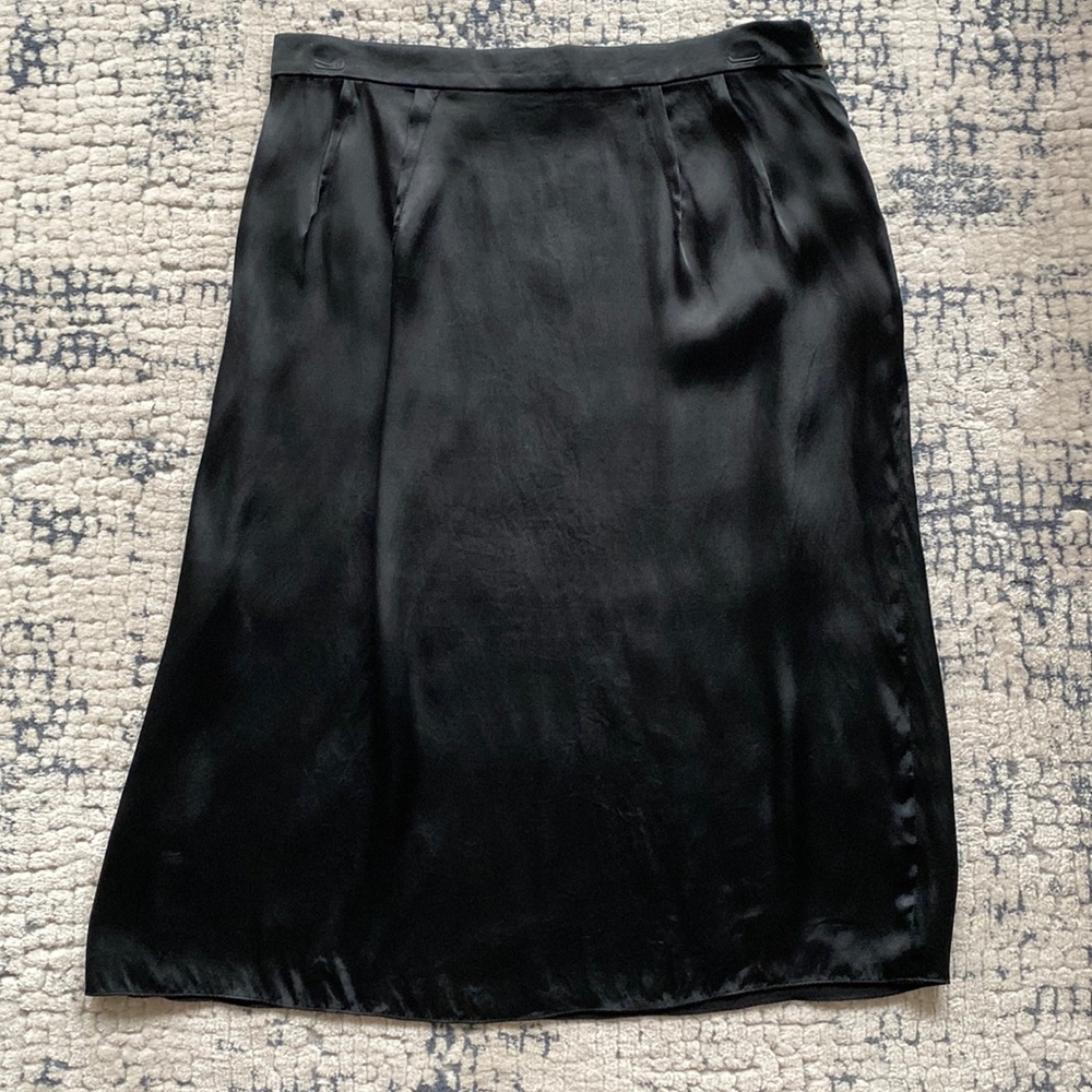 Lanvin black silk/viscose size size 38 (US 4) pencil skirt. Made in France.